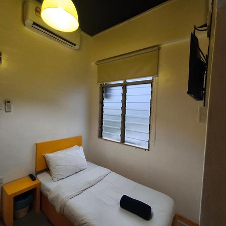 קמפונג גונג בדק The Serai Cottage Transit Hotel חדר תמונה